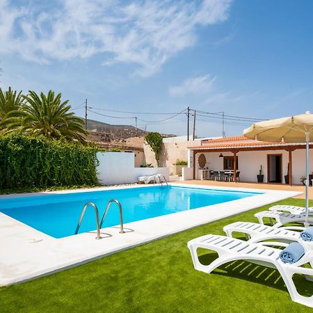 Вилла Private House With Pool & Garden Гуимар Экстерьер фото