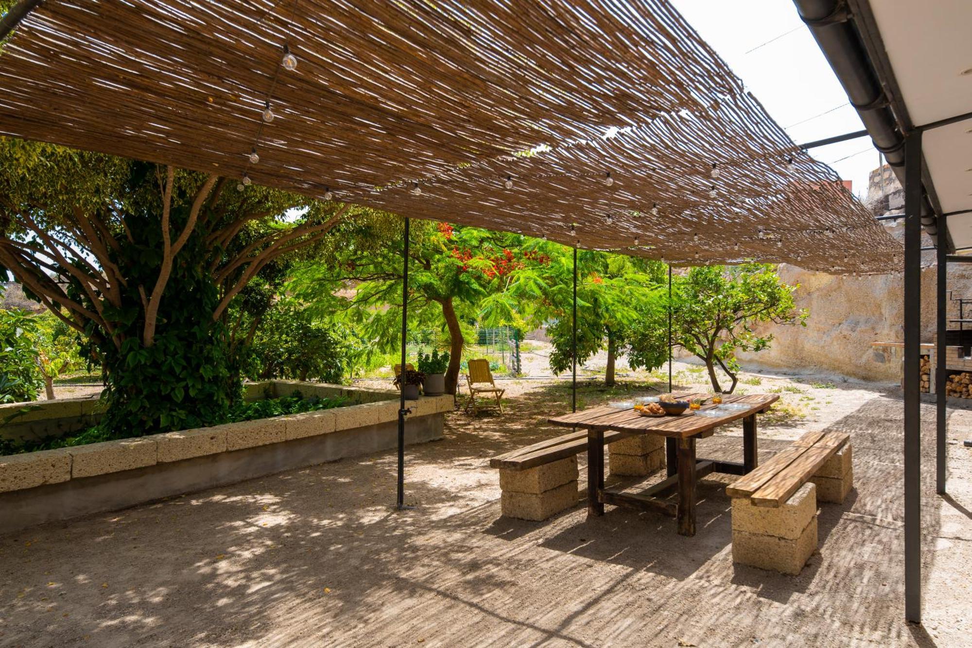 Вилла Private House With Pool & Garden Гуимар Экстерьер фото